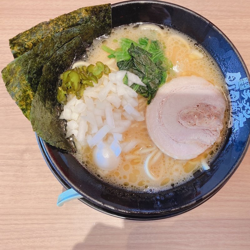 ラーメン(家系ラーメン町田商店長岡京店)