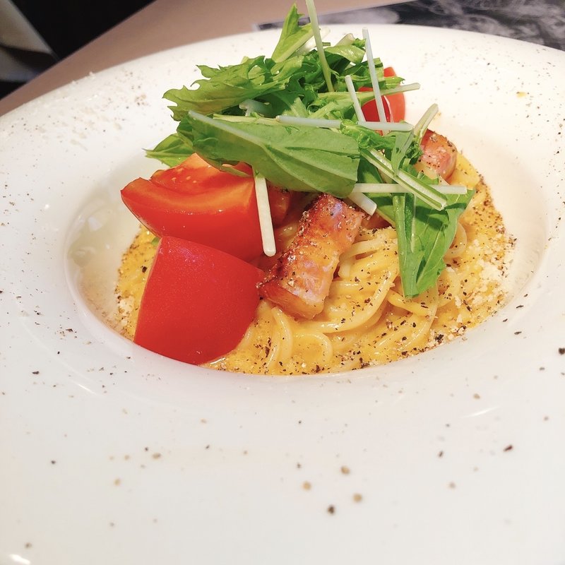 トマトのカルボナーラ(カルボナーラ専門店 HASEGAWA)