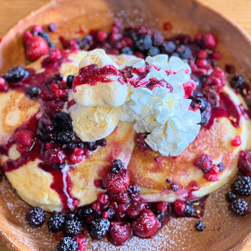 クヒオベリーベリーパンケーキ(kuhio café)