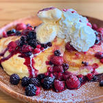 クヒオベリーベリーパンケーキ(kuhio café)