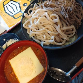 挽き肉とトマトの激辛チーズカレー汁　合盛(国分寺 甚五郎)