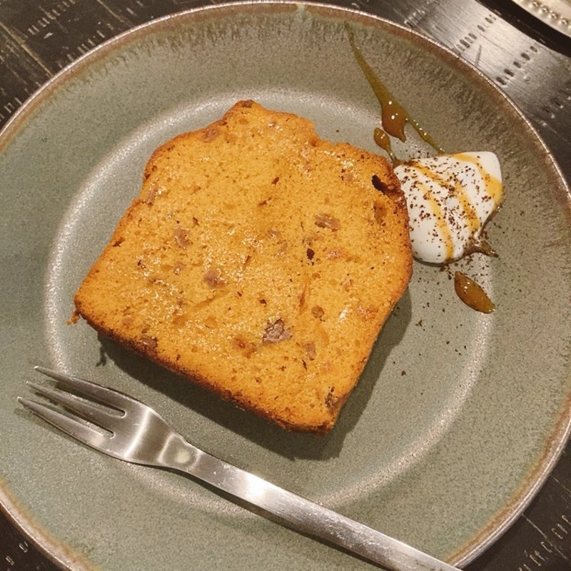 季節のパウンドケーキ（イチヂクとキャラメル）(akamcoffeeworks)