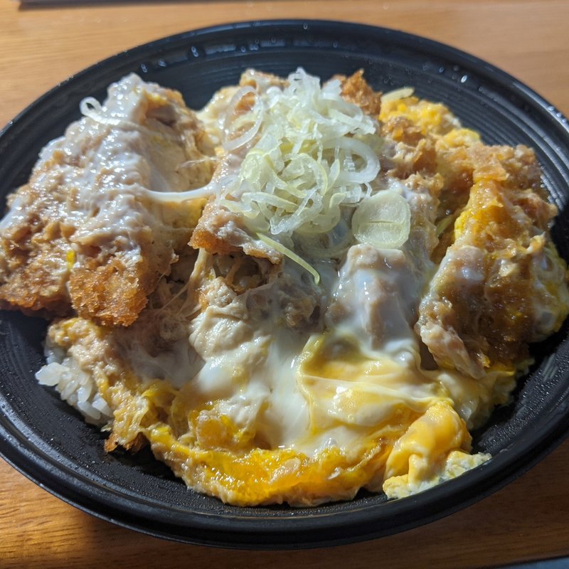 親子かつ丼(宮崎チキン南蛮 タタル食堂 鎌倉店)