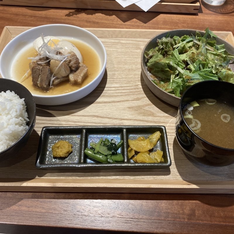 豚バラのビール角煮定食(麦酒堂 かすがい)
