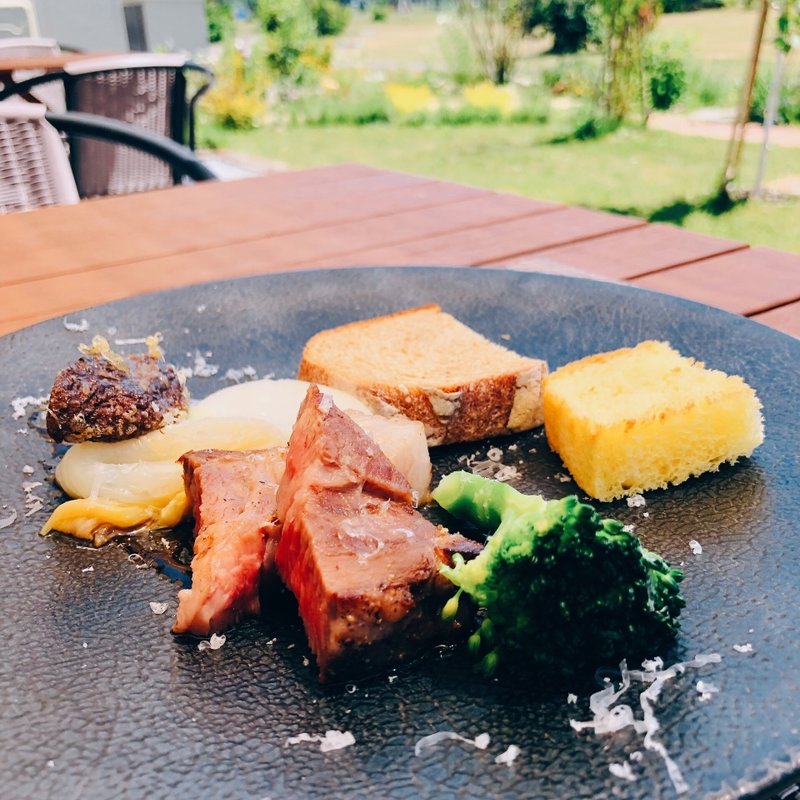 道産牛のステーキ(Chirai レストラン＆Cafe)