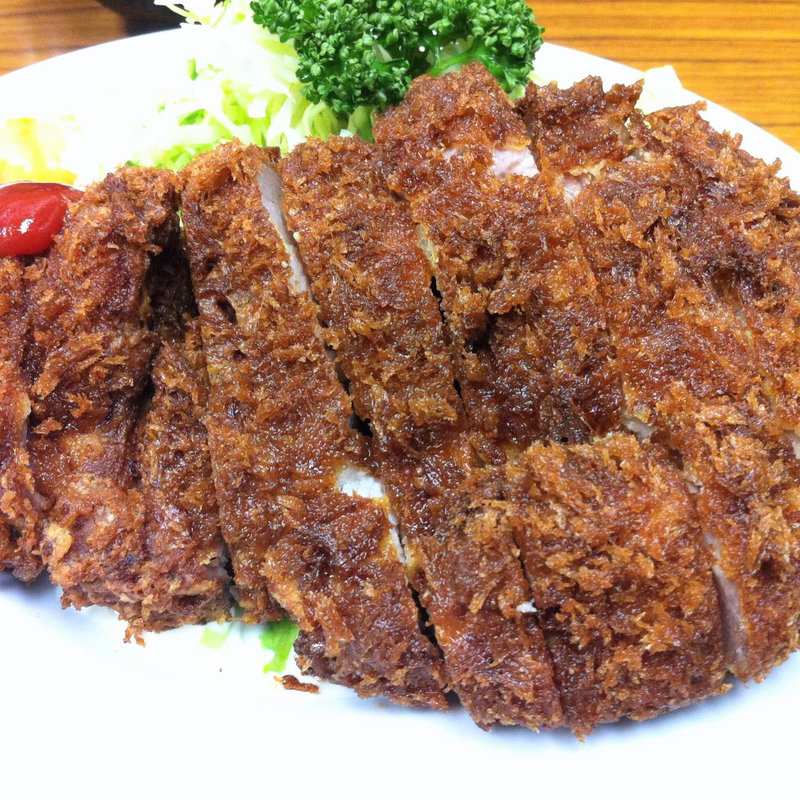 ロースカツ定食(とんかつ八千代 （とんかつ・やちよ）)