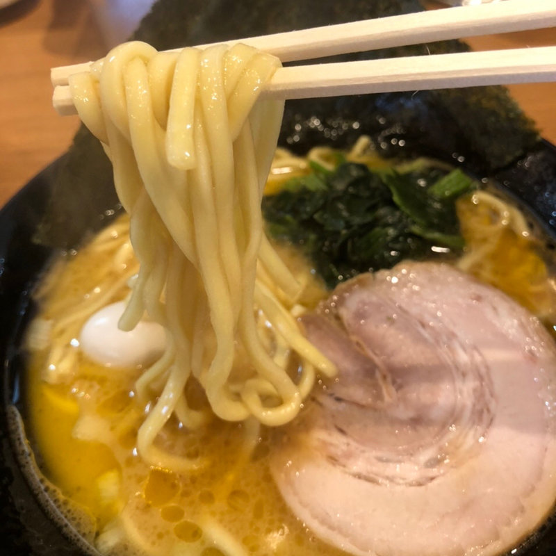 ラーメン(家系ラーメン 町田商店 中百舌鳥店)