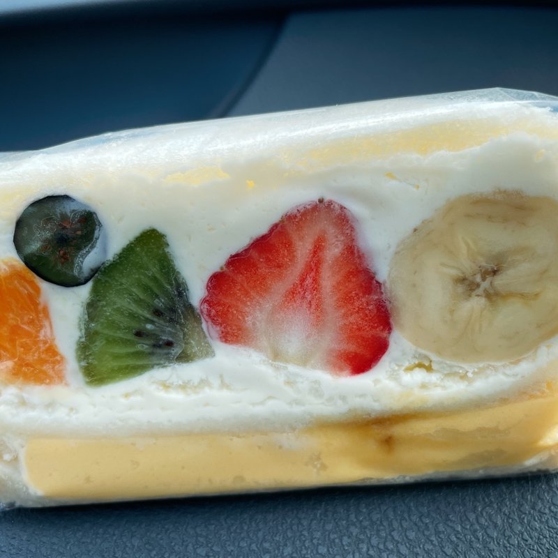 プリンアラモード(サンドイッチとプリンのお店トモジ)