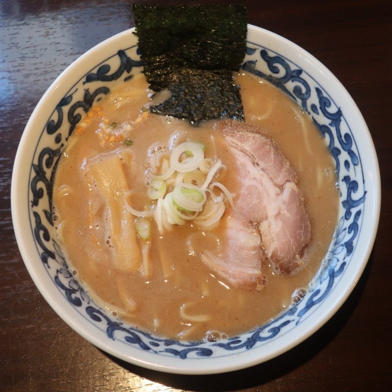 らー麺(九段 斑鳩 （くだん いかるが）)