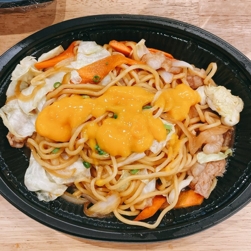 とろっとチーズのホルモン焼きそば(小伝馬町ホルモン焼きそば 寅道)