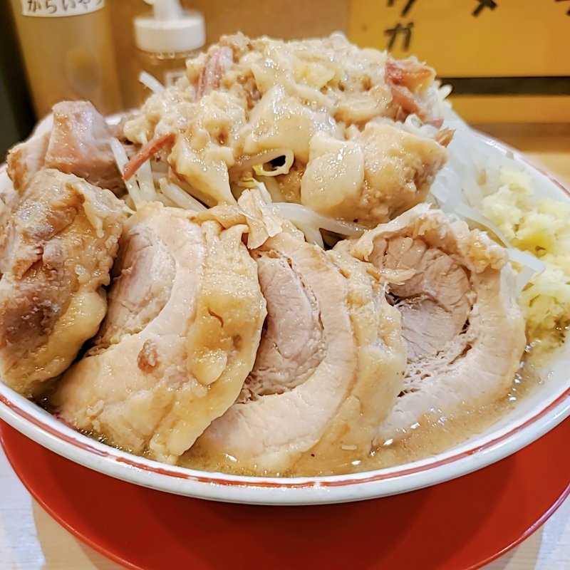 大ラーメン(がっつりラーメン 豚いち本店)