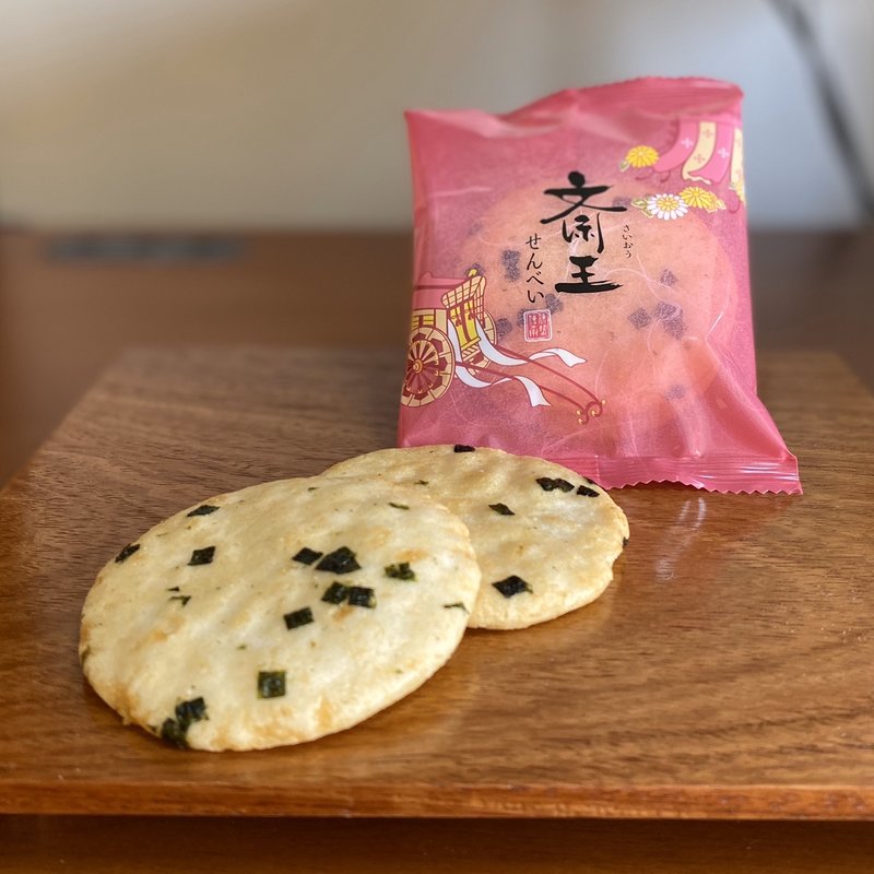 斎王せんべい(菓匠たばね庵 松阪駅前店 )