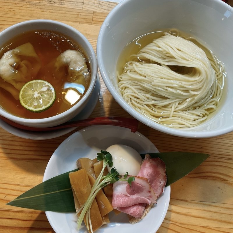 濃厚清湯白醤油つけ麺(自家製麺 くろ松)