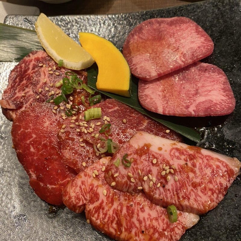 焼肉盛り合わせ定食(韓国料理kollabo 大手町)