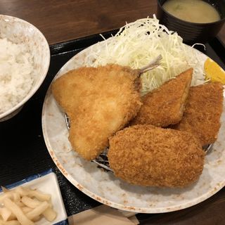魚3品定食(大衆食堂　かぶら屋　東池袋店)