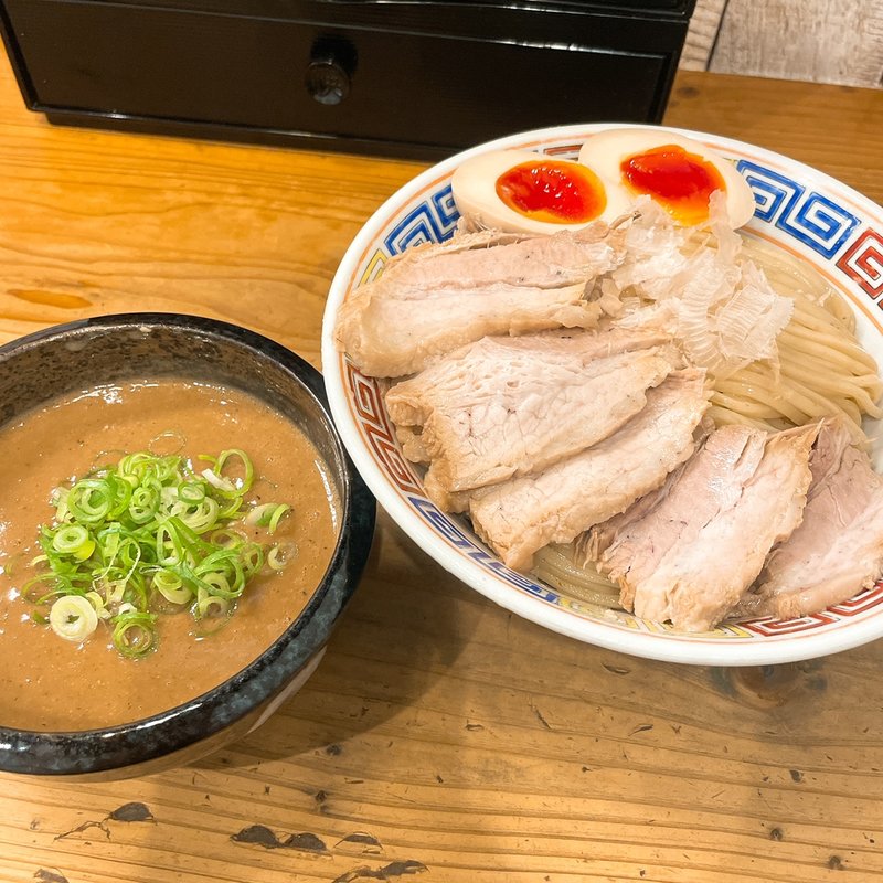濃厚味玉チャーシューつけ麺(麺や拓 堀江本店)