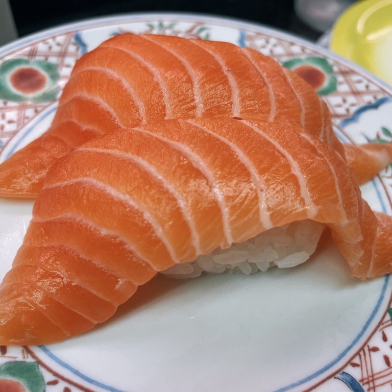 サーモン(市場寿し （いちばずし）)