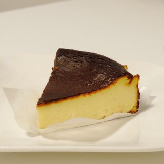 バスクチーズケーキ(BAKE)