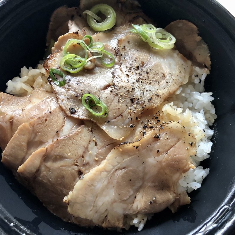 チャーシュー丼（テイクアウト）(博多ラーメン膳 箱崎店)