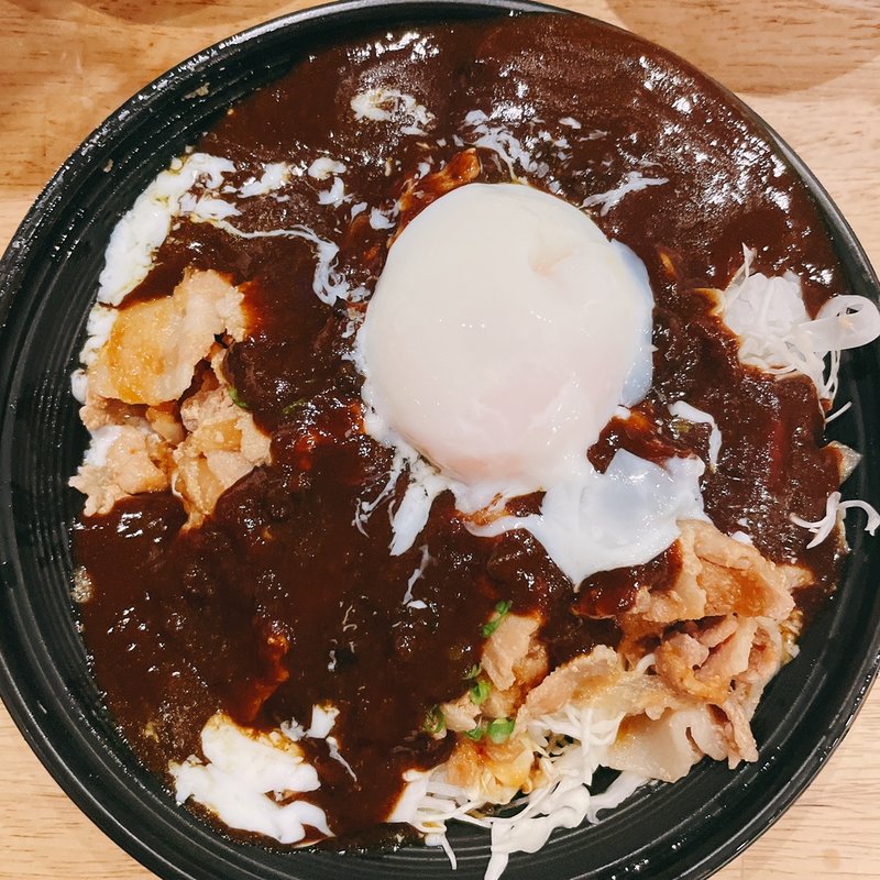 スタミナ豚カレー(ゴーゴーカレー監修金沢カレーの豚めし食堂 八重洲店)