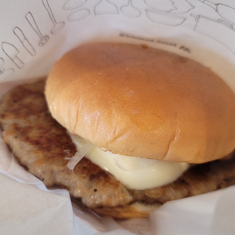 とびきりチーズ～北海道産ゴーダチーズ使用(モスバーガー)