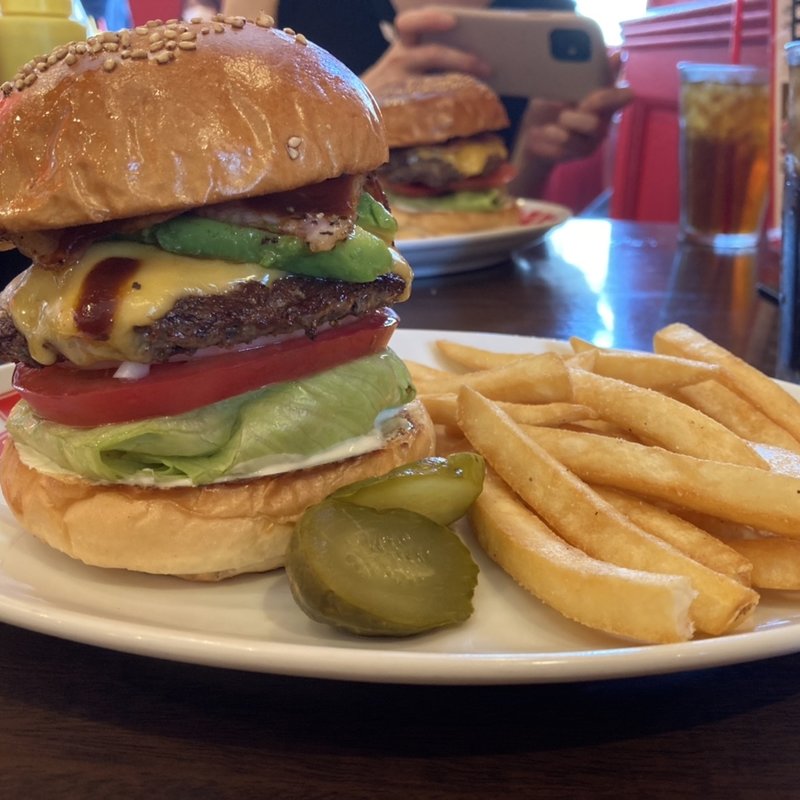 アボカドベーコンチーズバーガー(ブラザーズ 人形町本店 （BROZERS'）)