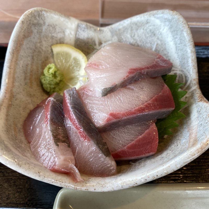 夏ぶり刺身(ザめしや 伊丹南)