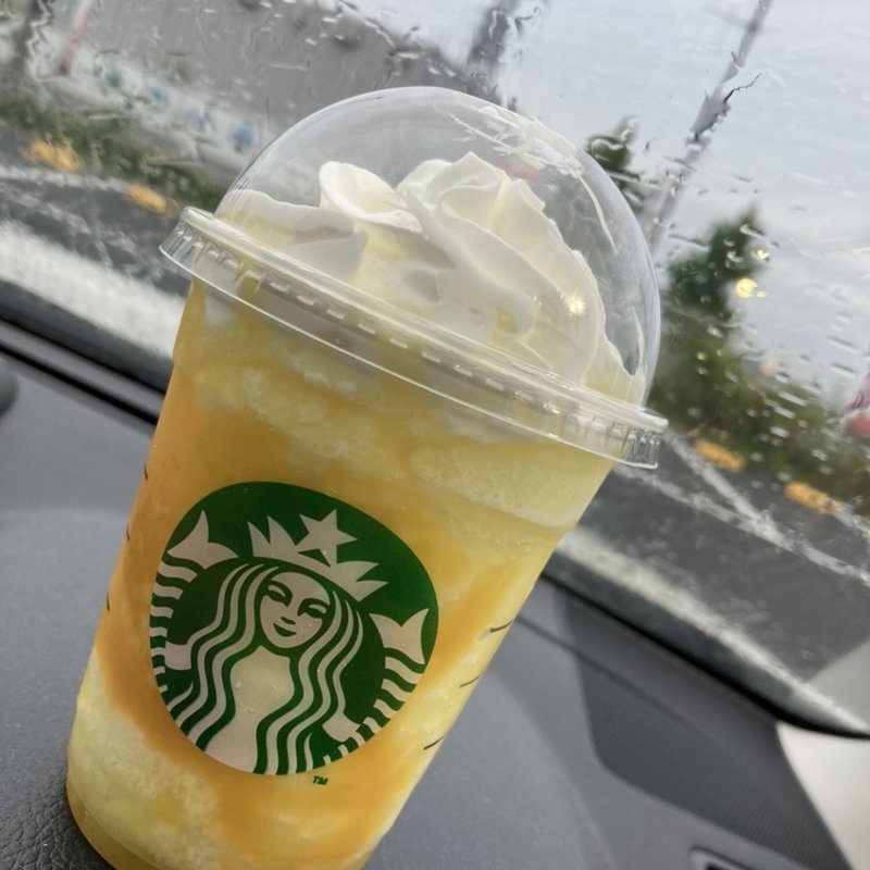 パイナップルフラペチーノ(スターバックスコーヒー千葉ニュータウン店)