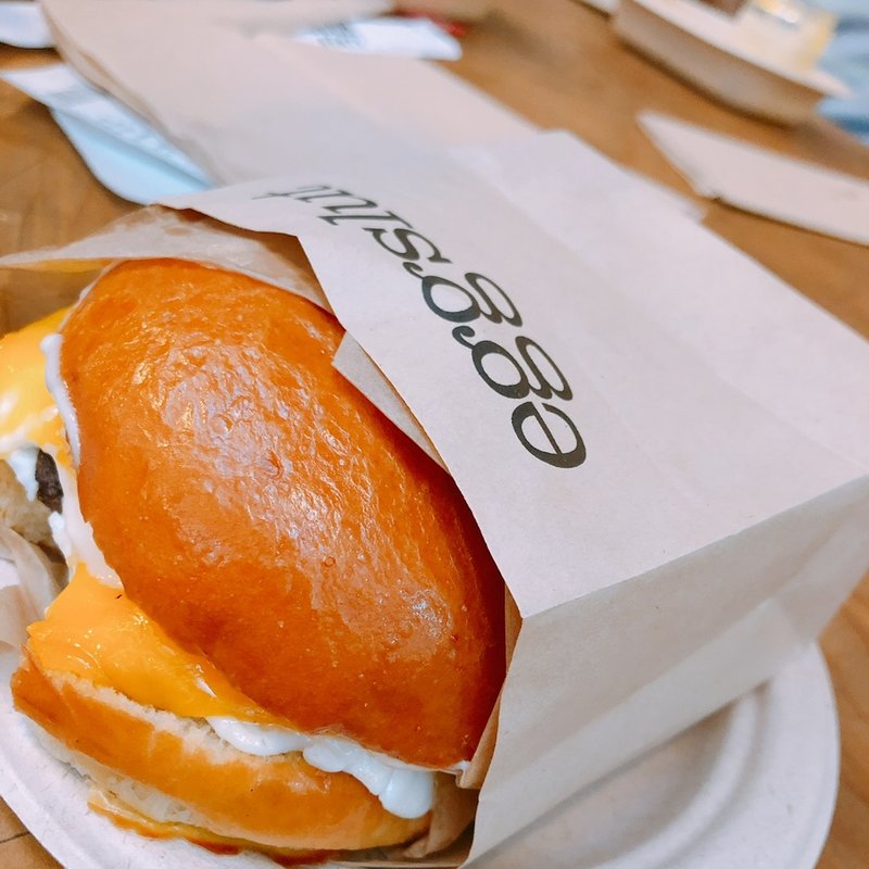 BACON, EGG & CHEESE(Egg slut)