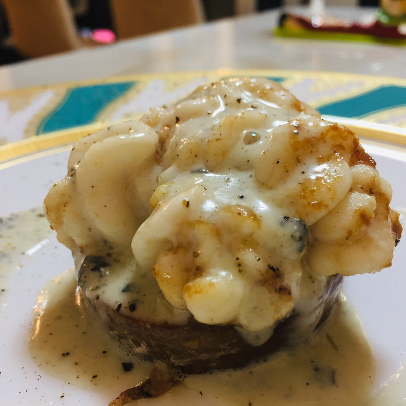 白子ソテーとジャガイモのブルーチーズクリームグラタン仕立て(Kitchenピエロ)