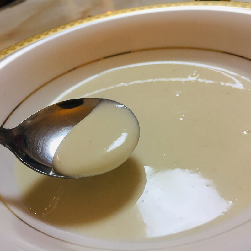 カリフラワーの冷静ポタージュ(Kitchenピエロ)