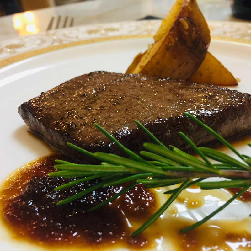 A5鹿児島黒牛フィレステーキw/ジャポネソース(Kitchenピエロ)