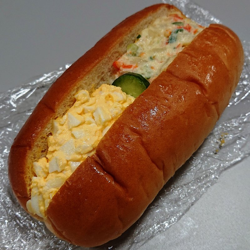 タマゴ・サラダサンド(布屋パン店)