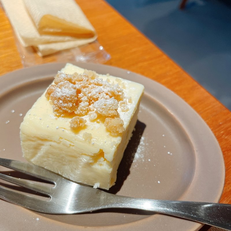 自家製チーズケーキ(TRIBUTE COFFEE)