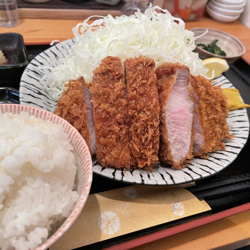 濃厚とんかつ定食(とんかつは飲み物。)