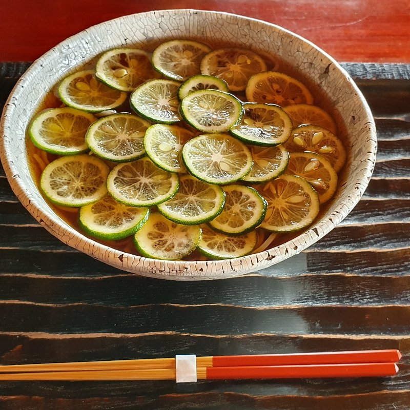 スダチ冷かけそば（大盛）(蕎亭 はる

)