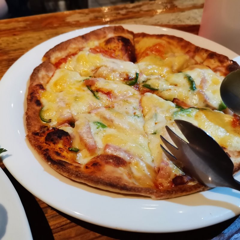 ピザ (S)(ポロネ)