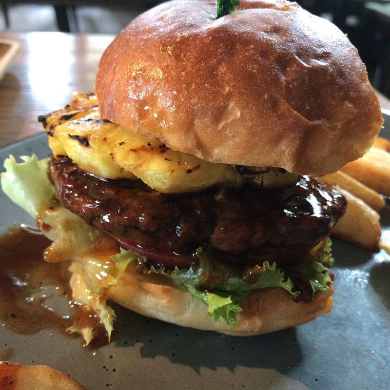 ハワイアンバーガー(IVY PLACE)