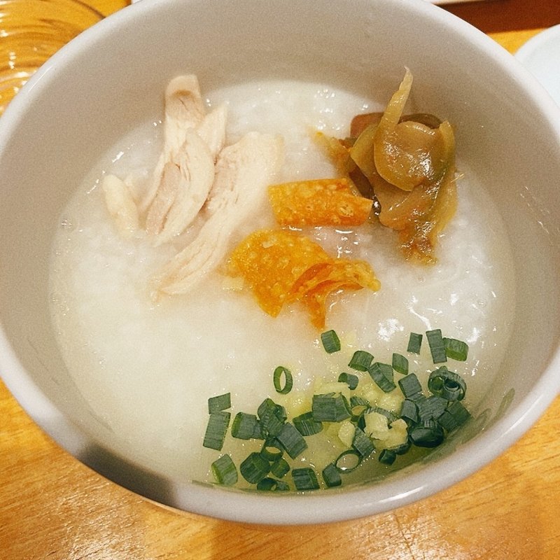 朝の中華粥(膳途洋々)