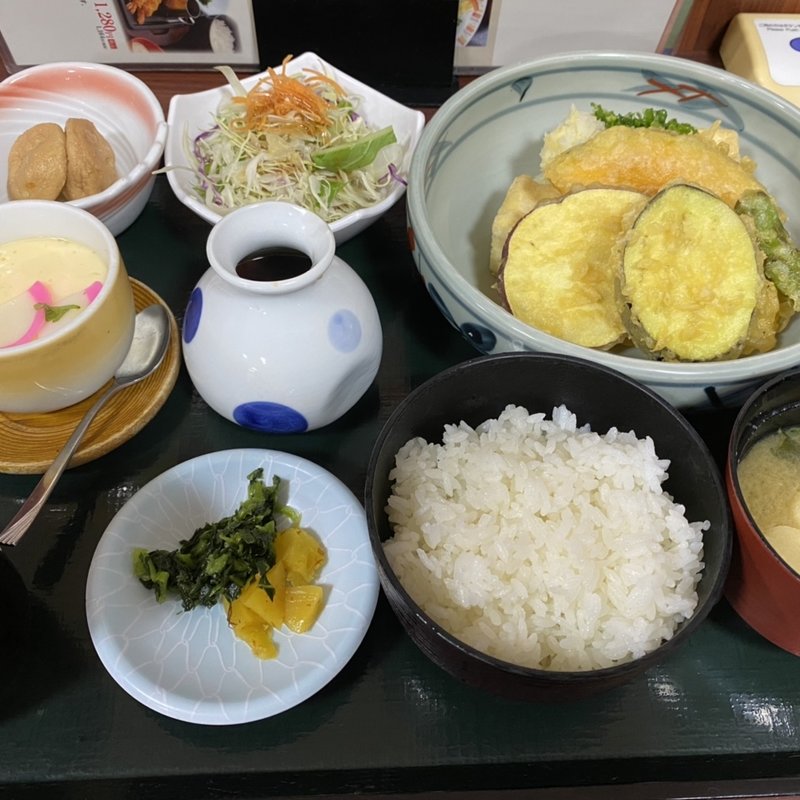 揚げ出し豆腐定食(食処さんぞくや 西港店)
