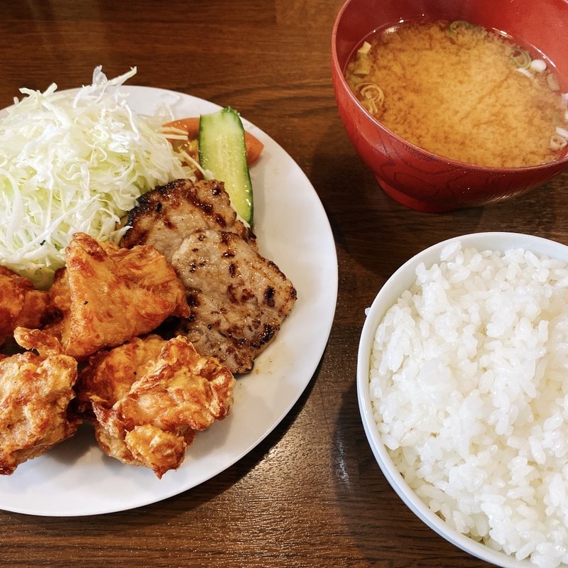 ミックス定食（鶏唐揚げ×豚味噌漬焼）(牛たん八 )