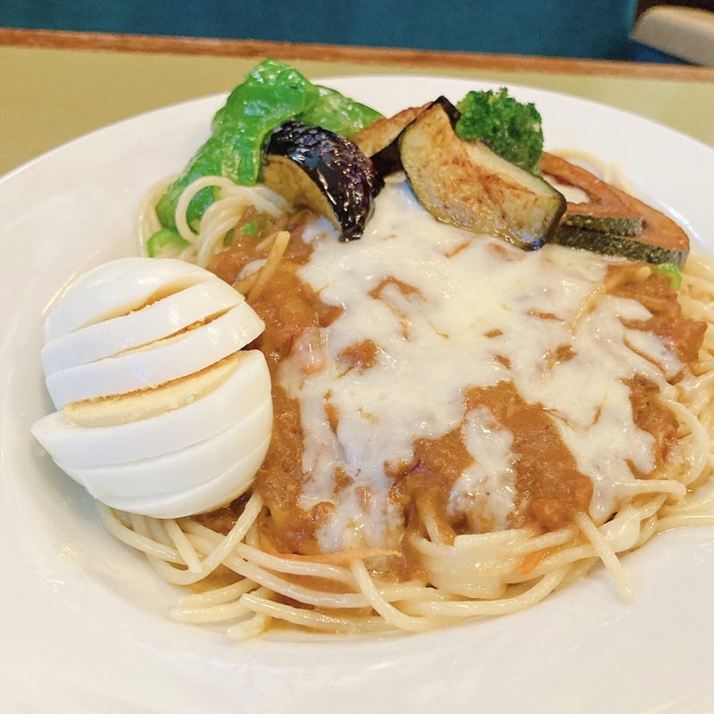 カレスパ（トッピング:野菜4種&チーズ、ゆでたまご）(ナイアガラ)
