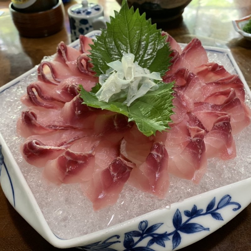 赤絵コース　鯉の洗い(創作川魚料理　料亭 龍泉荘 )