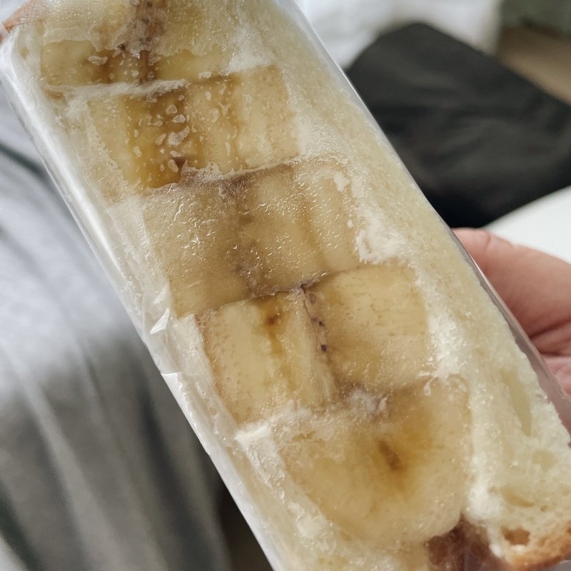 杏仁フルーツサンド(The Oak Bakery)