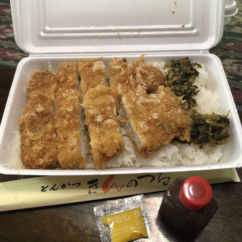 ダブルとんかつ弁当（力めし弁当）(とんかつ きんのつる 橋本店)