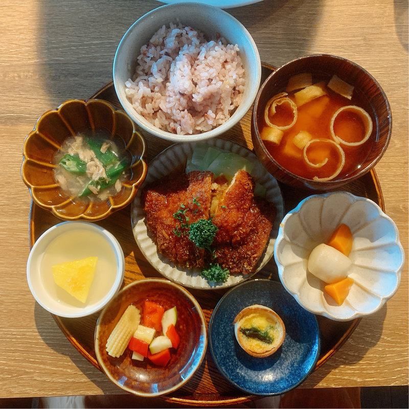 ハナゾノ御膳(HANAZONO CAFE)