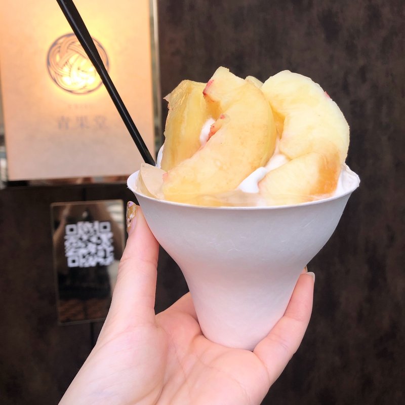 白桃ぱふぇ(EBISU 青果堂)