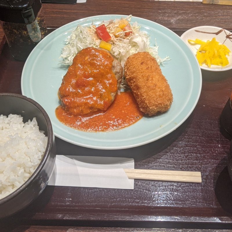 日替わりAランチ（国産牛ハンバーグ＆クリームコロッケ）(居酒屋 楽市 大崎ThinkPark店)