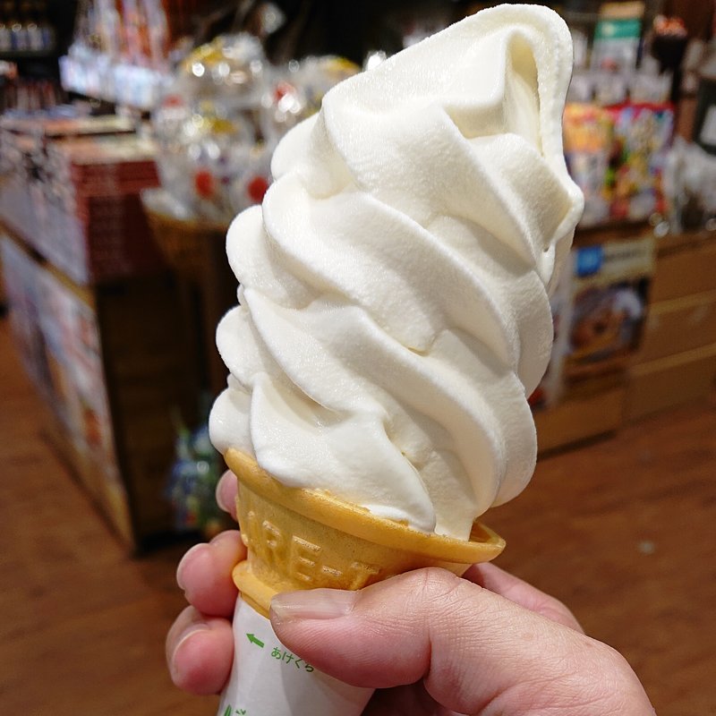 北海道牧場ミルクソフト(北海道うまいもの館 ラゾーナ川崎プラザ店)