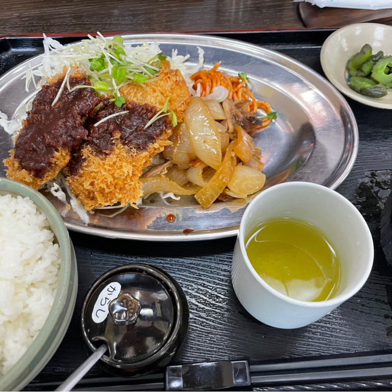 チキンカツ&焼肉生姜焼きランチ(和風キッチン 蔵)